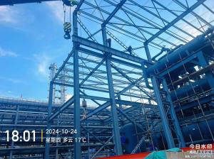 《爐內升降平臺與起重機安裝：工業生產的 “得力助手” 與 “鋼鐵巨臂”》